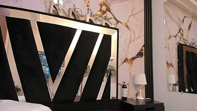 KarinaSimonz online show from February 2026 01:11:02 AM