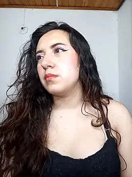 Emi chik online show from December 2024 01:18:01 AM