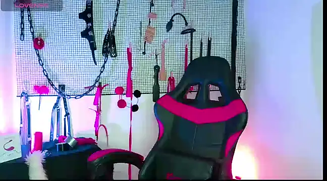 Snapshot of Megaan_Greey chatting on December 2024 07:54:01 PM Megaan Greey online show from December 2024 07:54:01 PM