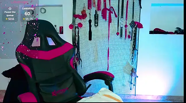 Snapshot of Megaan_Greey chatting on December 2024 08:50:01 PM Megaan Greey online show from December 2024 08:50:01 PM