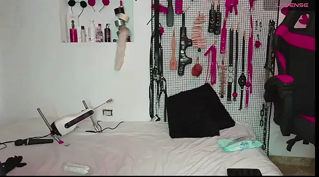 Snapshot of Megaan_Greey chatting on March 2025 09:27:02 PM Megaan Greey online show from March 2025 09:27:02 PM