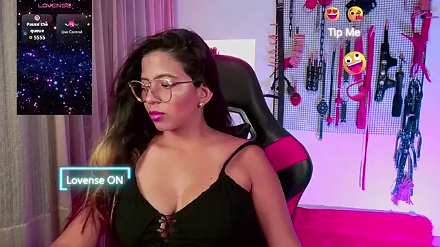 Snapshot of Megaan_Greey chatting on October 2025 01:12:02 PM Megaan Greey online show from October 2025 01:12:02 PM