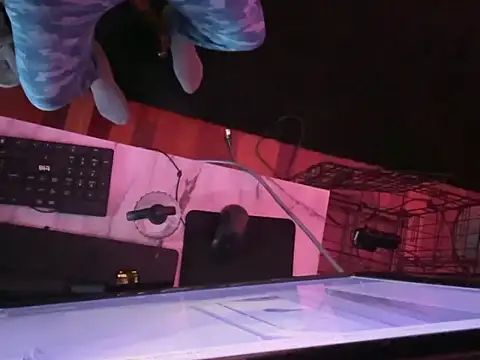 Pressure69mee online show from February 2025 08:19:02 AM