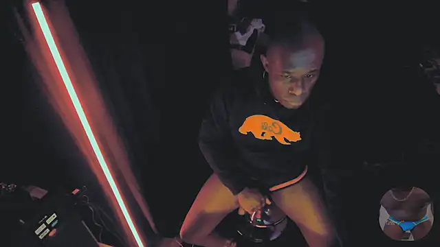 Pressure69mee online show from February 2025 11:04:02 PM