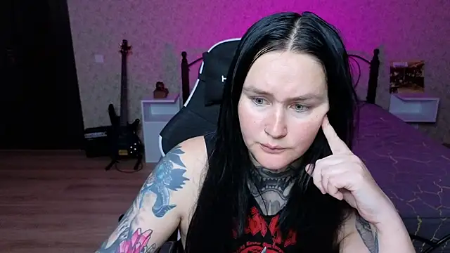 Emmybrightj  online show from May 2026 04:33:01 PM