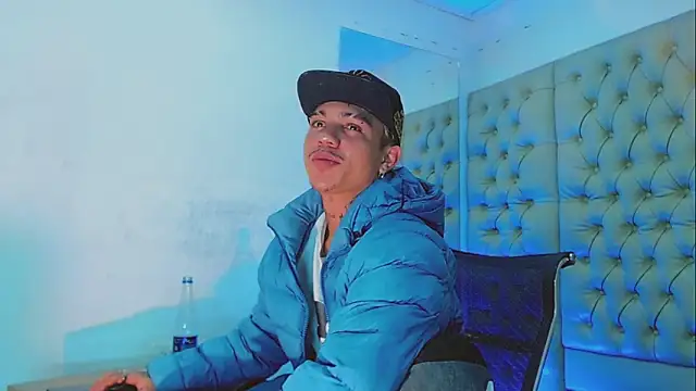 HannibalLester online show from February 2025 05:37:01 AM