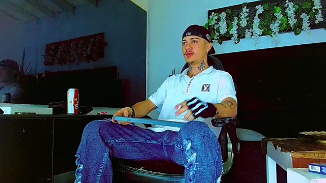 HannibalLester online show from April 2026 04:06:02 AM