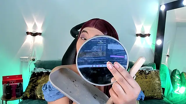 Emili Roux online show from March 2026 10:15:02 AM