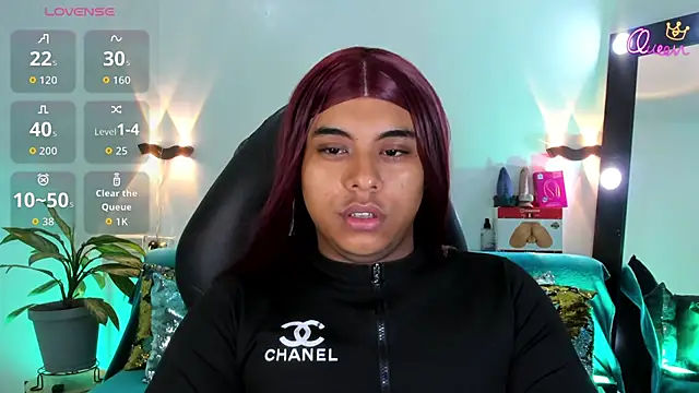 Snapshot of Emili_Roux chatting on May 2026 10:22:01 AM Emili Roux online show from May 2026 10:22:01 AM
