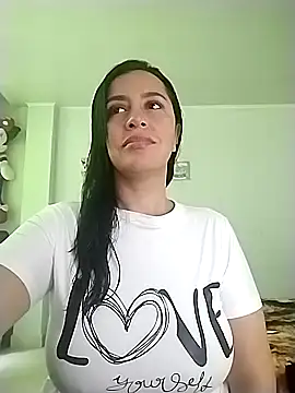 hailey85 online show from October 2025 07:25:02 PM