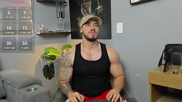 Giorgio-Leone online show from October 2025 06:14:02 PM