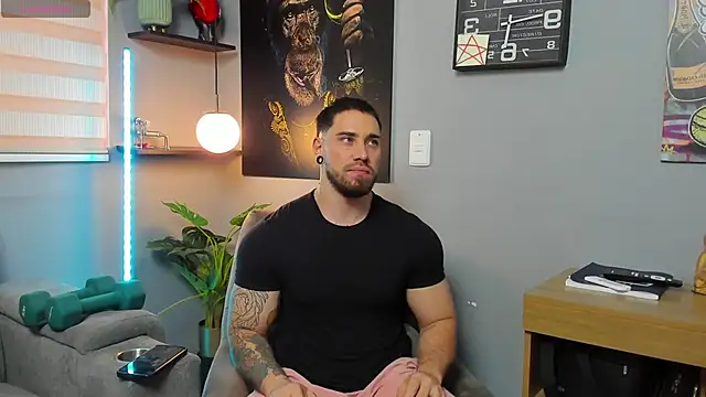 Giorgio-Leone online show from April 2026 11:05:02 PM