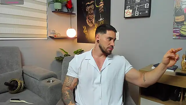 Giorgio-Leone online show from April 2026 11:18:02 PM