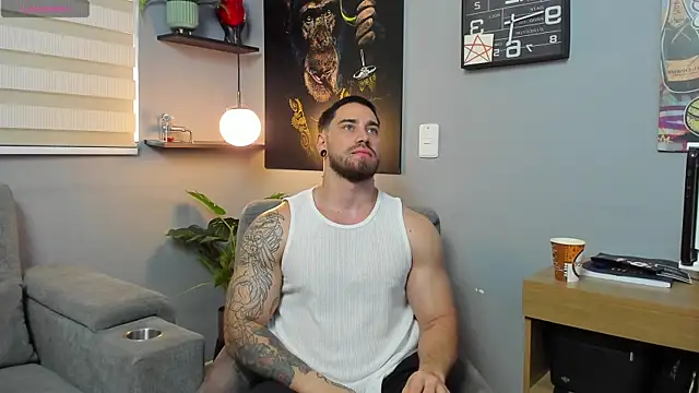 Giorgio-Leone online show from April 2026 06:55:01 PM