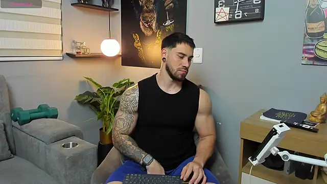Snapshot of Giorgio-Leone chatting on May 2026 02:09:02 AM Giorgio-Leone online show from May 2026 02:09:02 AM