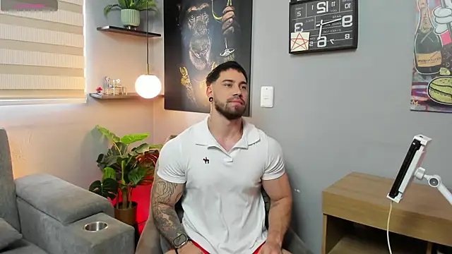 Snapshot of Giorgio-Leone chatting on May 2026 09:30:02 PM Giorgio-Leone online show from May 2026 09:30:02 PM