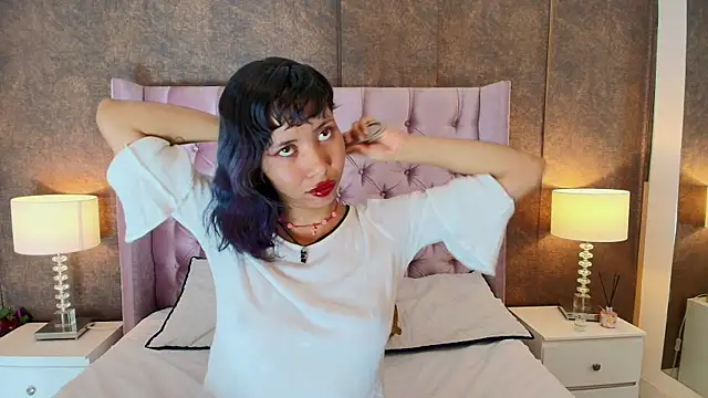 Akane Uwu online show from February 2025 02:52:02 PM