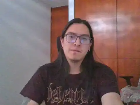 Snapshot of Pitton031 chatting on June 2026 07:46:01 PM Pitton031 online show from June 2026 07:46:01 PM