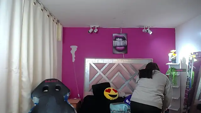 Snapshot of Naiara_Sex_ chatting on December 2024 12:56:02 PM Naiara Sex  online show from December 2024 12:56:02 PM