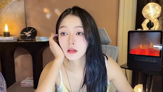 xiaodaibabyy online show from December 2024 04:31:01 PM