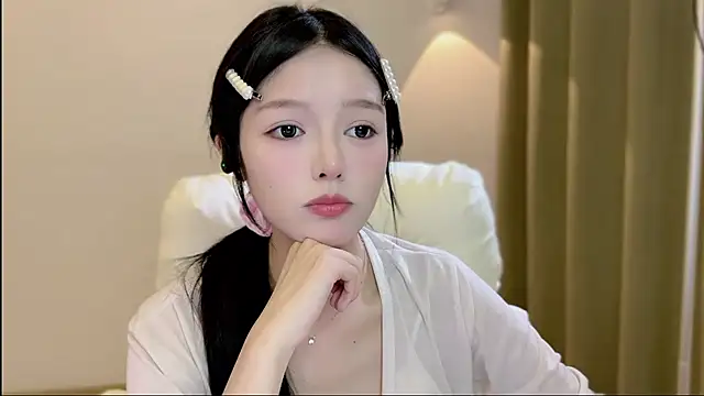 xiaodaibabyy online show from October 2025 01:08:02 PM