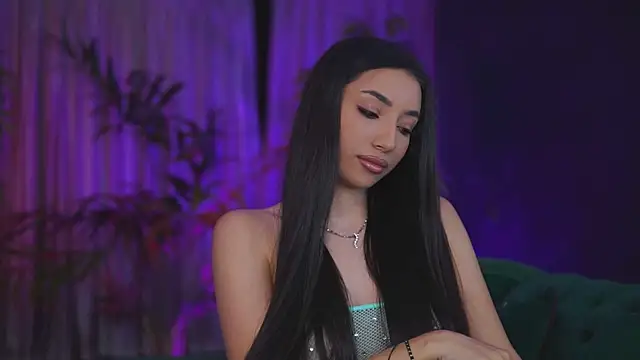 GinaValentinna online show from November 2025 07:58:01 PM