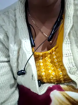 lovelyruhi online show from January 2025 11:18:02 AM