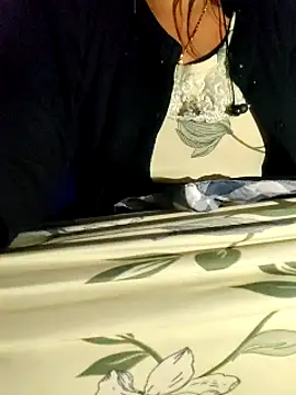 lovelyruhi online show from February 2025 06:35:02 PM