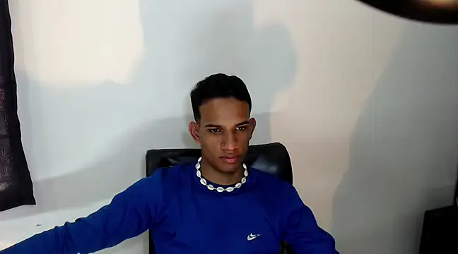 AbrahanBratz online show from December 2024 05:40:02 PM