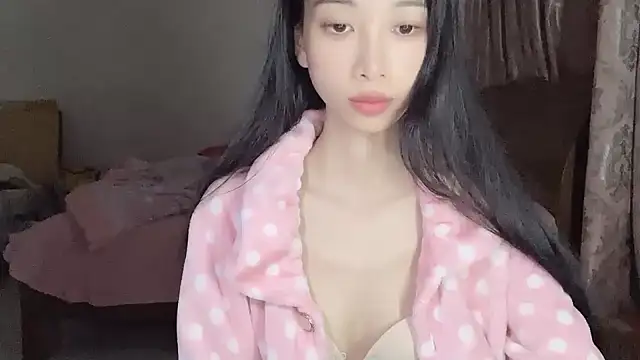 Lili-2 online show from February 2025 11:05:01 PM