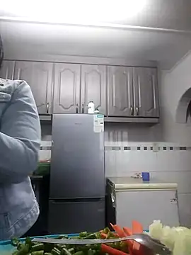 Snapshot of Feathergal69_ chatting on September 2025 02:31:02 PM Feathergal69 online show from September 2025 02:31:02 PM