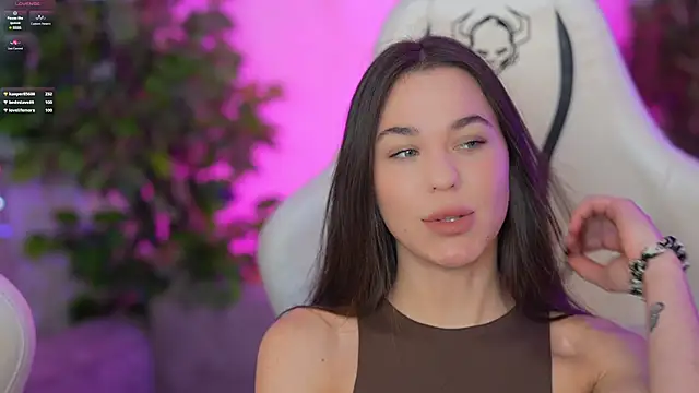 Snapshot of Julia__Star_ chatting on February 2025 03:28:02 PM Julia Star online show from February 2025 03:28:02 PM
