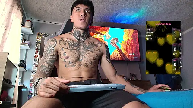 Nickhot0609 online show from February 2026 05:14:01 PM