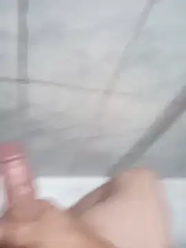 Snapshot of Malubrotudo chatting on October 2025 09:04:01 PM Malubrotudo online show from October 2025 09:04:01 PM