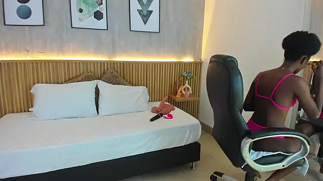 Snapshot of kenya_stone_1 chatting on February 2026 05:13:02 PM kenya stone 1 online show from February 2026 05:13:02 PM