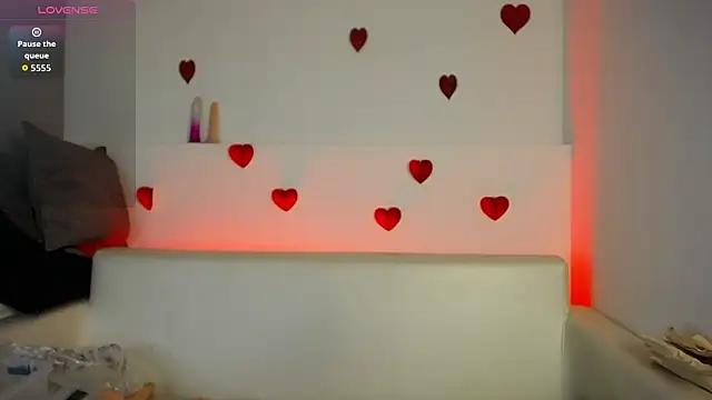 Melodi Roux online show from March 2026 01:18:01 PM