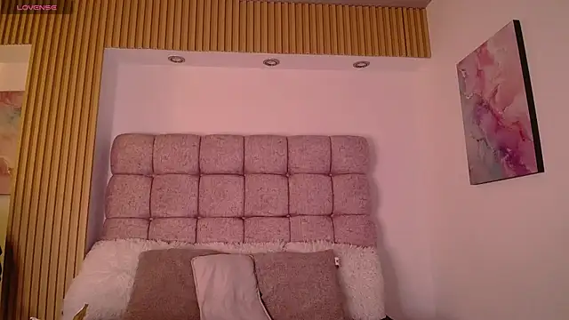 Melodi Roux online show from July 2026 12:55:01 PM