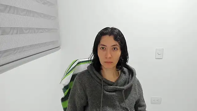 Snapshot of Electraa_fox chatting on October 2025 12:58:01 AM Electraa fox online show from October 2025 12:58:01 AM