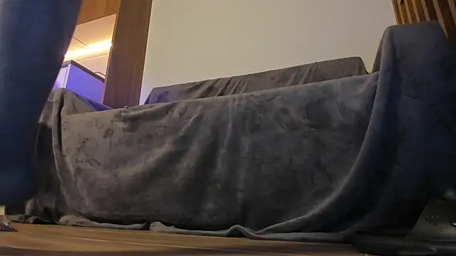 Yuriko May online show from February 2025 11:04:02 PM