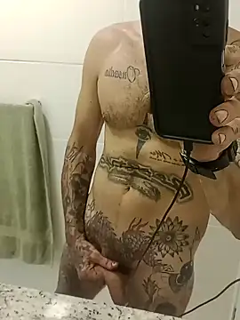 Snapshot of rolesexy chatting on January 2025 12:01:01 AM rolesexy online show from January 2025 12:01:01 AM