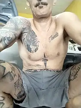 Snapshot of rolesexy chatting on April 2026 05:28:01 PM rolesexy online show from April 2026 05:28:01 PM