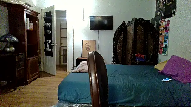 sophiarica online show from April 2026 01:41:01 PM