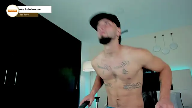 MattDevon online show from November 2025 03:50:01 AM