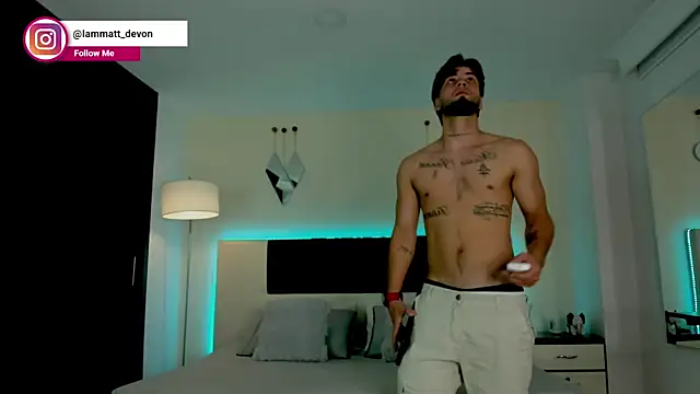 MattDevon online show from November 2025 03:40:01 AM