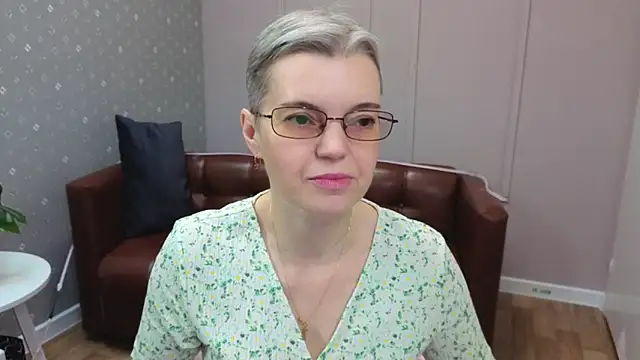 Cutie Erikaa1 online show from December 2025 02:18:01 AM