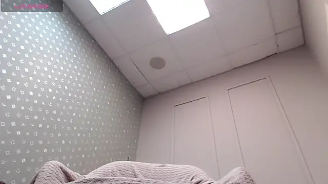 Cutie Erikaa1 online show from March 2026 05:08:02 AM