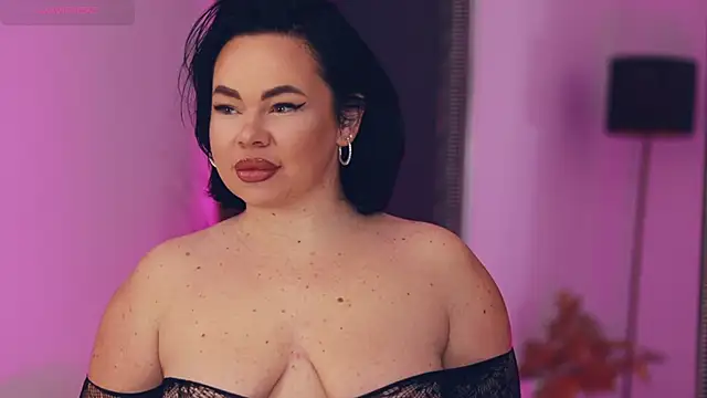 MissLilaa online show from November 2025 04:28:01 PM