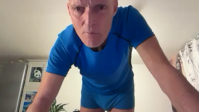 TowaFreespirit online show from April 2026 11:37:02 PM