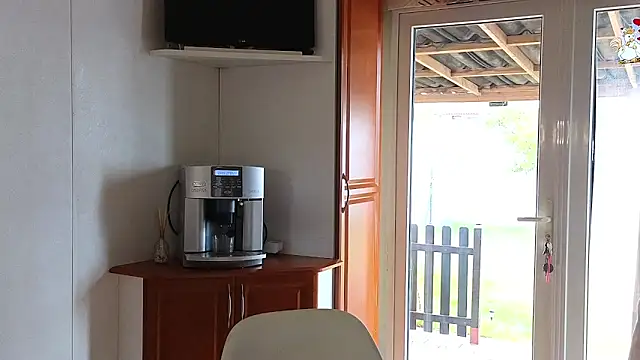 Snapshot of Miss_Milka chatting on September 2025 10:53:02 AM Miss Milka online show from September 2025 10:53:02 AM