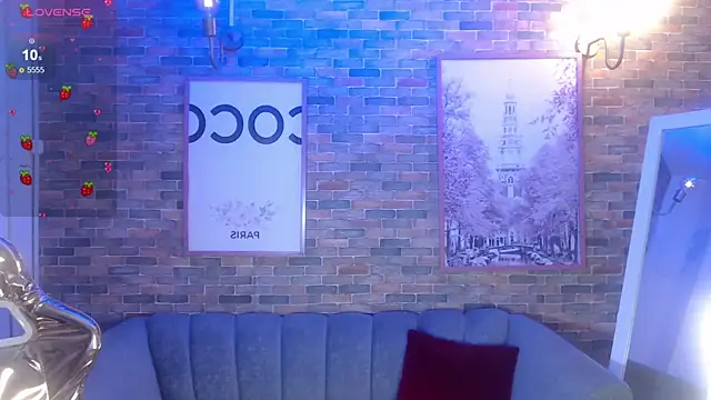 Kitty fox b online show from March 2025 06:55:01 PM